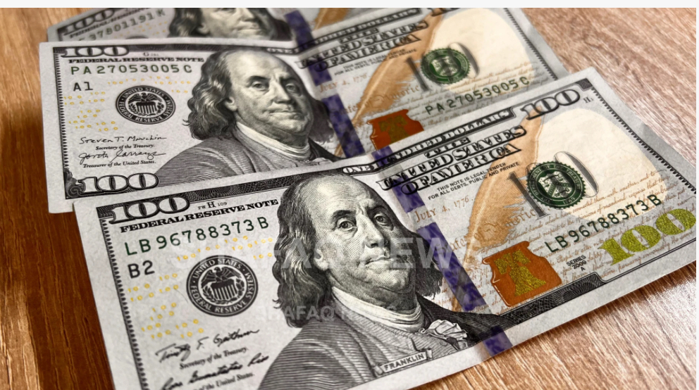 Dollar Stable in Baghdad, Slight Decline in Erbil