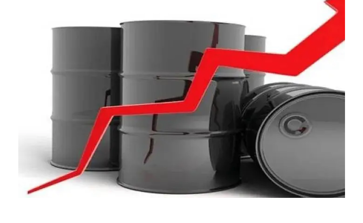 النفط يصعد بأكثر من 3% ويبلغ أعلى مستوى في أسبوع - 