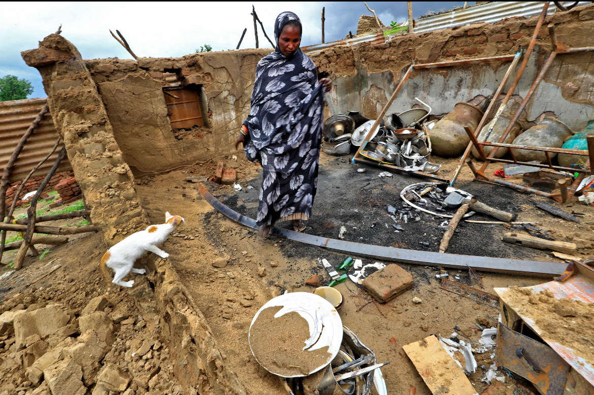 مقتل 40 شخصاً بضربة جوية مسيّرة في السودان - 