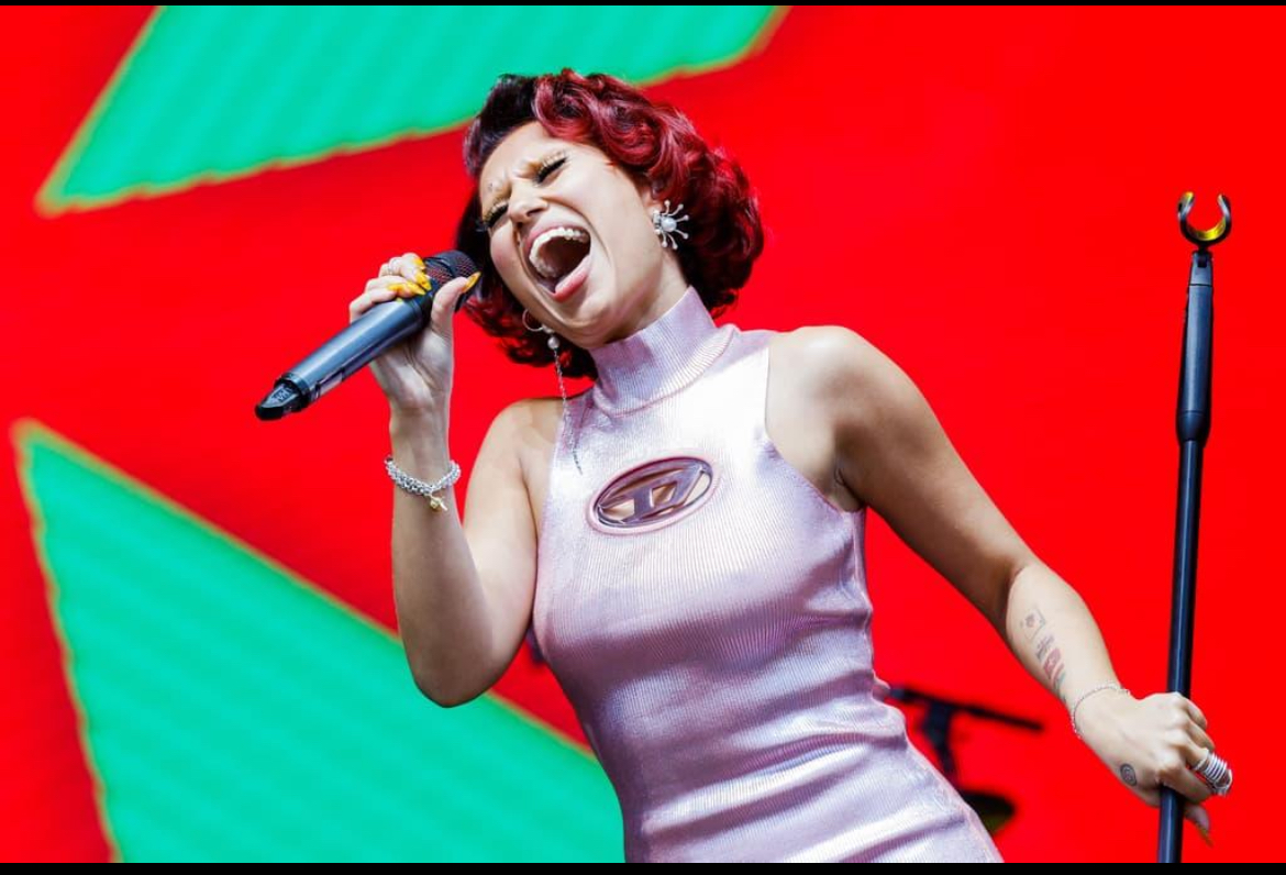 المغنية البريطانية راي تتوج بجائزة ميركوري عن ألبومها الجديد «This Music May Contain Hope» - 