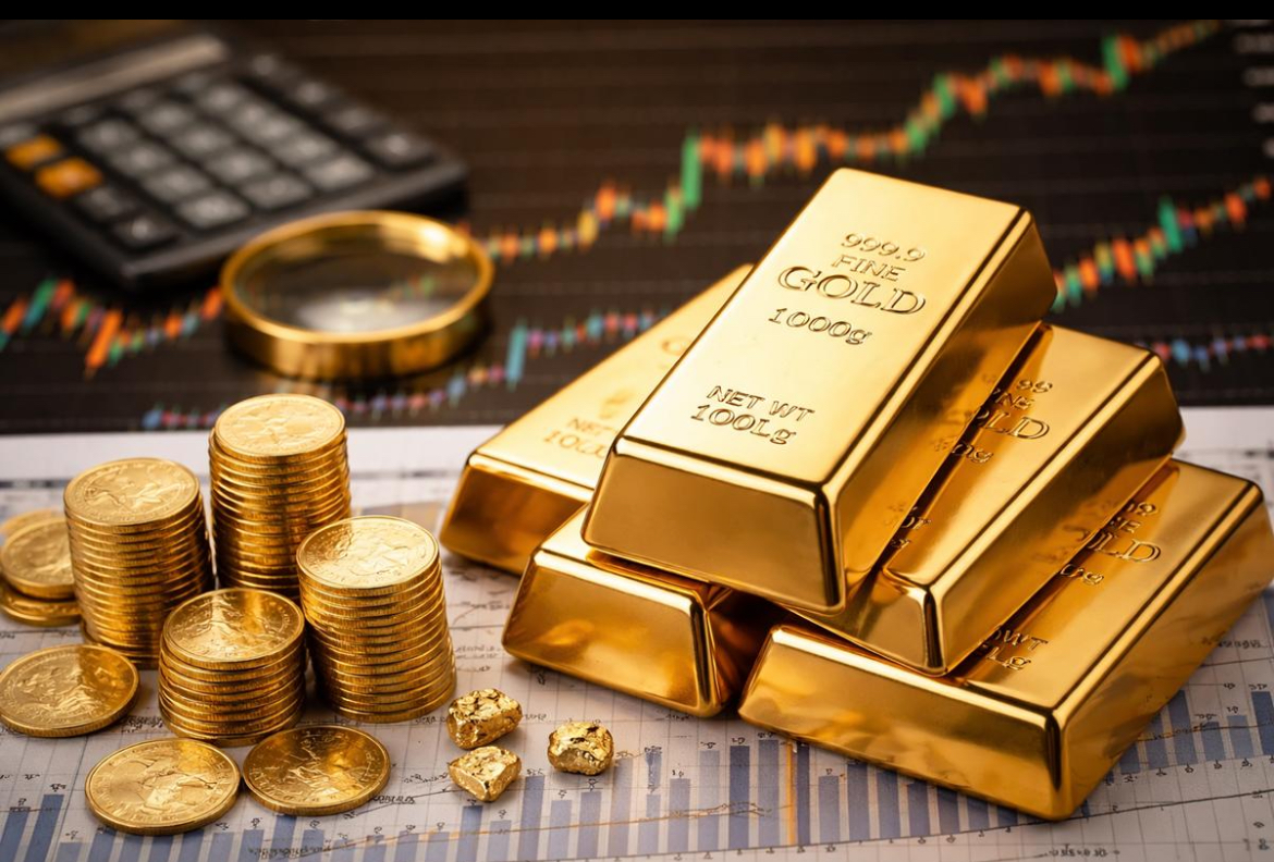 Gold Prices Recover Slightly After Falling to a Three-Month Low