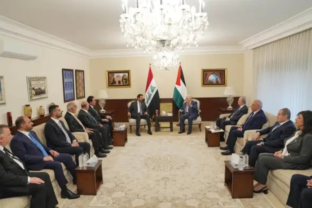 رئيس الوزراء العراقي يؤكد استمرار دعم بغداد للقضية الفلسطينية خلال مباحثاته مع محمود عباس - 